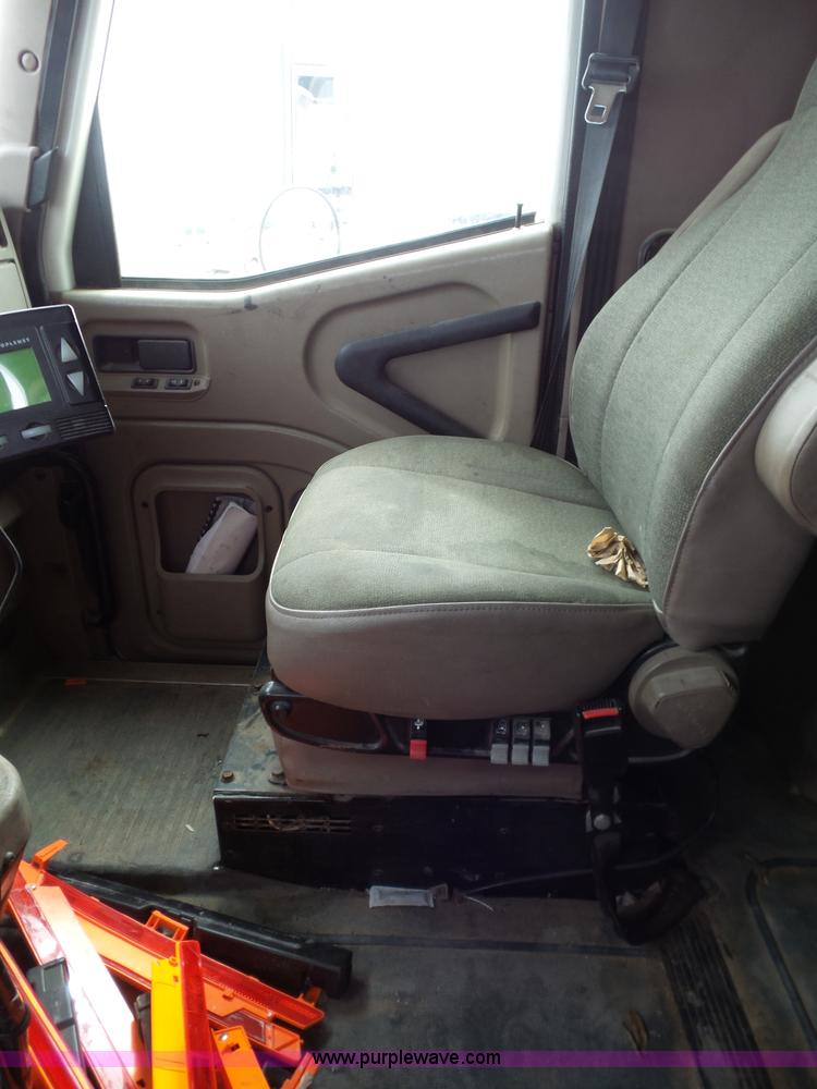 image for item K5771 2006 International 9400i semi truck