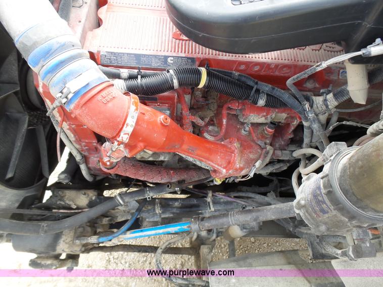 image for item K5771 2006 International 9400i semi truck