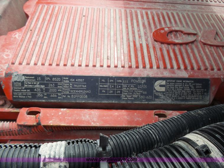 image for item K5771 2006 International 9400i semi truck