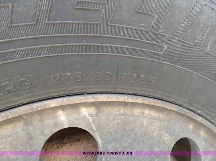 image for item K5771 2006 International 9400i semi truck