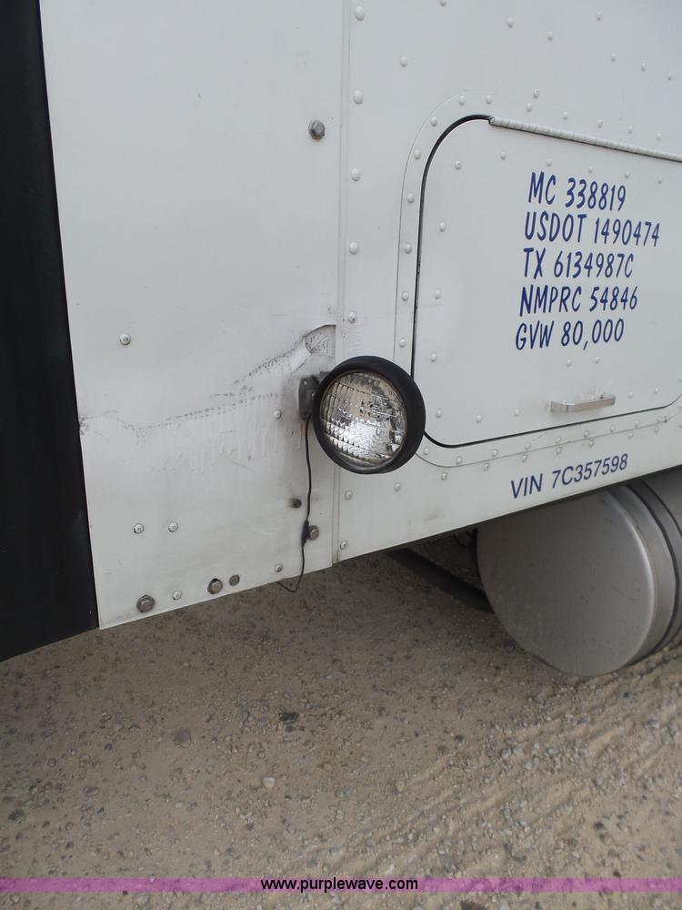 image for item K5772 2007 International 9400i semi truck