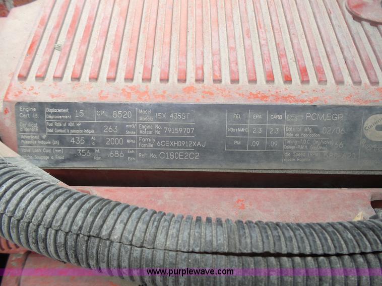 image for item K5772 2007 International 9400i semi truck