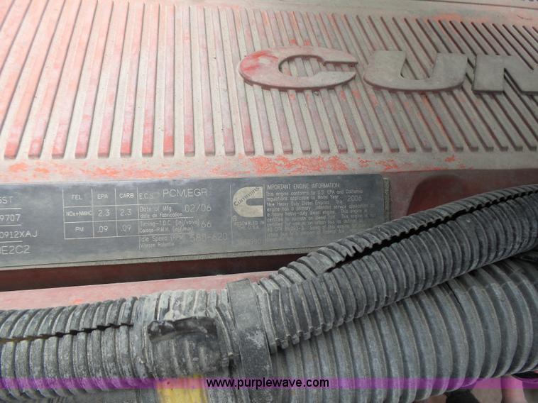 image for item K5772 2007 International 9400i semi truck