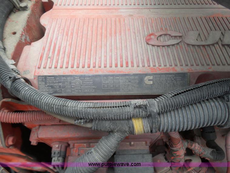 image for item K5772 2007 International 9400i semi truck