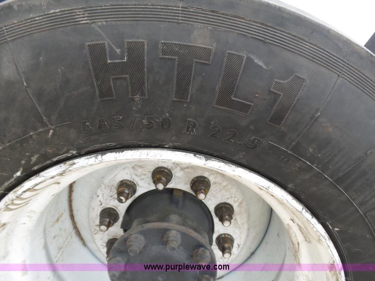 image for item K5772 2007 International 9400i semi truck