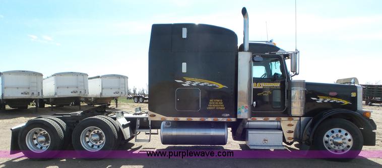 image for item K6948 2006 Peterbilt 379 semi truck