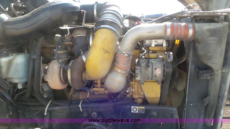 image for item K6948 2006 Peterbilt 379 semi truck