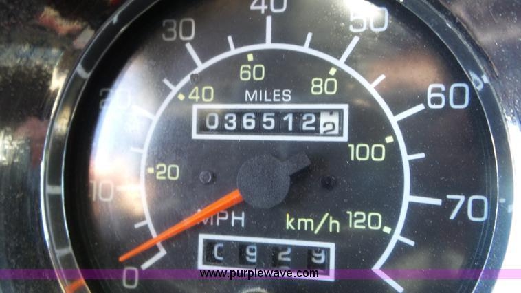 image for item K6951 2005 Kenworth W900L semi truck