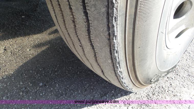 image for item K6951 2005 Kenworth W900L semi truck