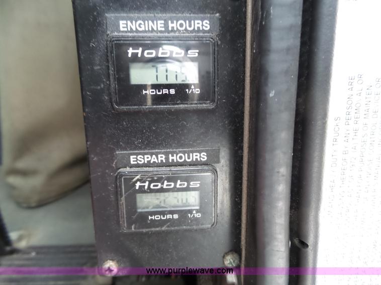 image for item L3663 2007 International 9400i semi truck