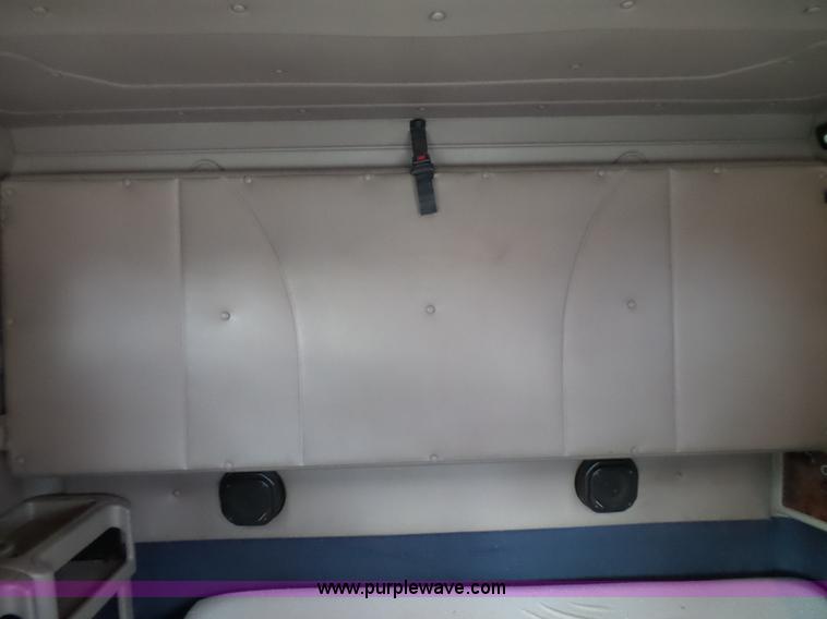 image for item L5416 2007 International 9400i semi truck