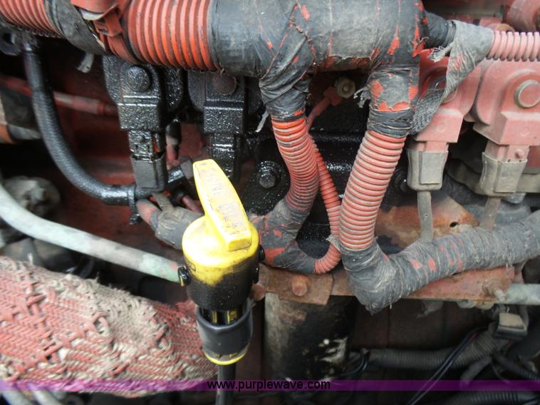 image for item L5418 2006 International 9400i semi truck