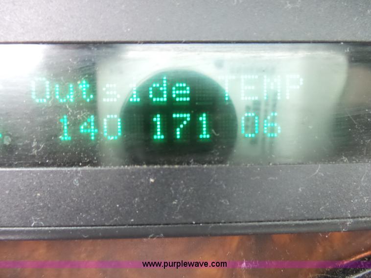 image for item L5419 2003 Freightliner Century Class ST120 semi truck