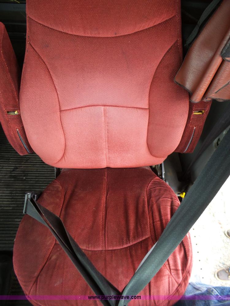 image for item L5419 2003 Freightliner Century Class ST120 semi truck