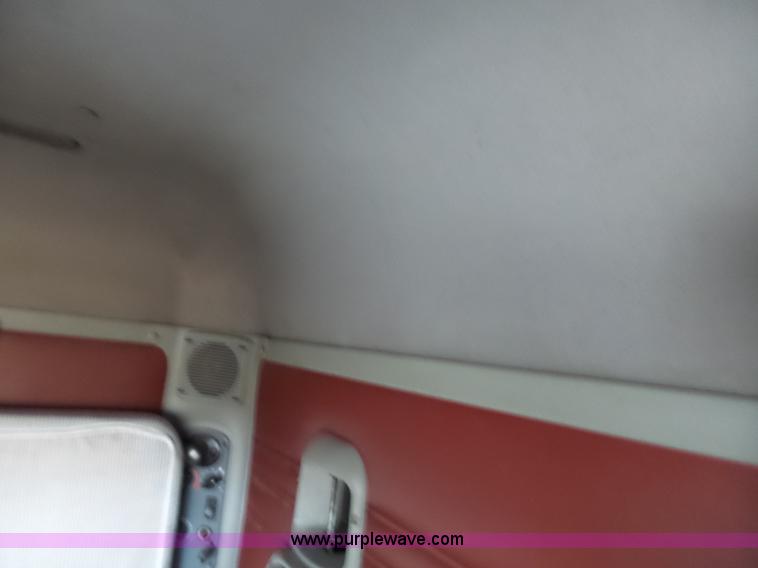 image for item L5419 2003 Freightliner Century Class ST120 semi truck