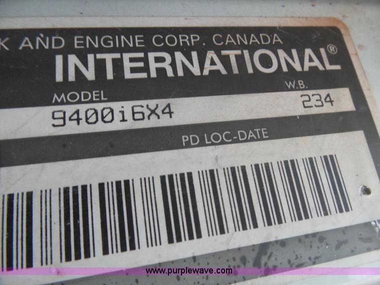 image for item L5420 2005 International 9400i semi truck