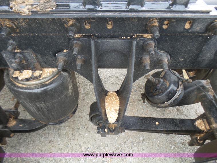 image for item L5421 2007 International 9400i semi truck