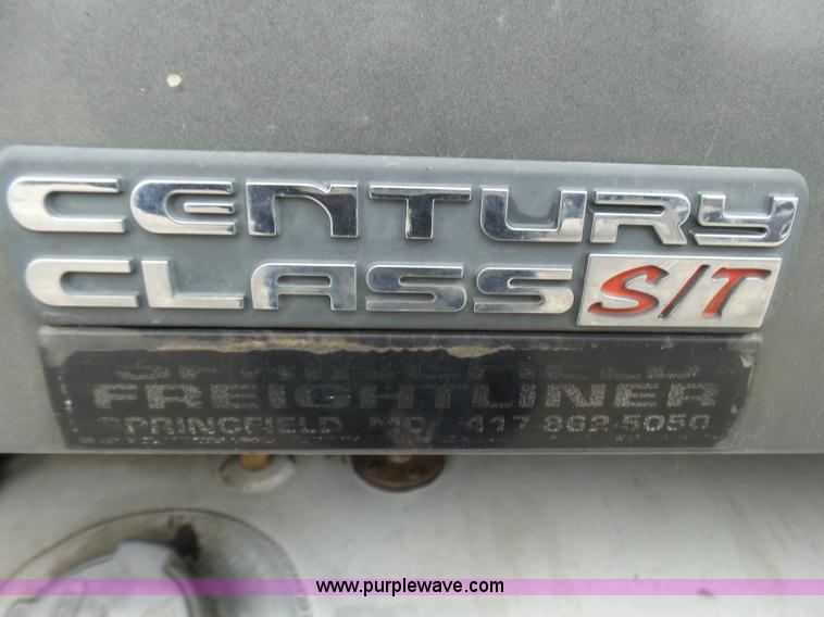 image for item L5422 2006 Freightliner Century Class ST120 semi truck