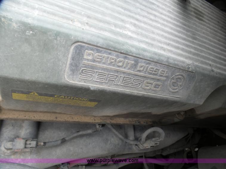 image for item L5422 2006 Freightliner Century Class ST120 semi truck