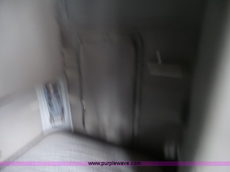 image for item L5422 2006 Freightliner Century Class ST120 semi truck