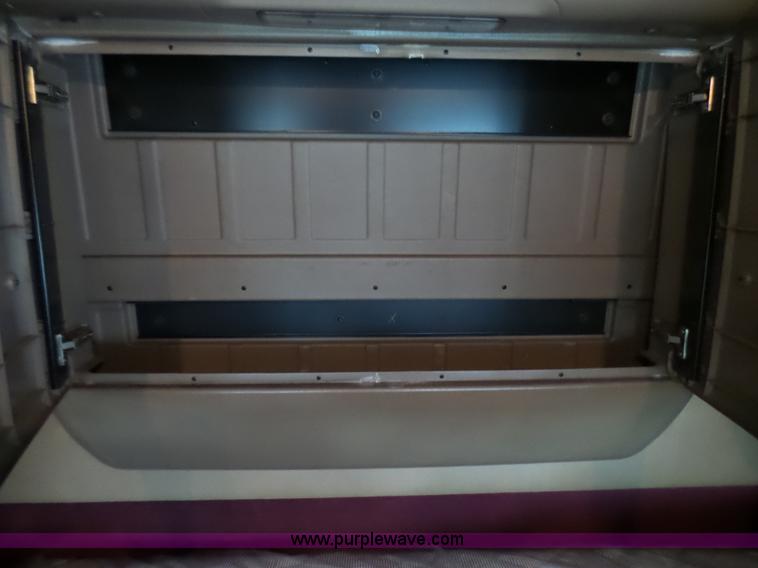 image for item L5423 2007 International 9400i semi truck