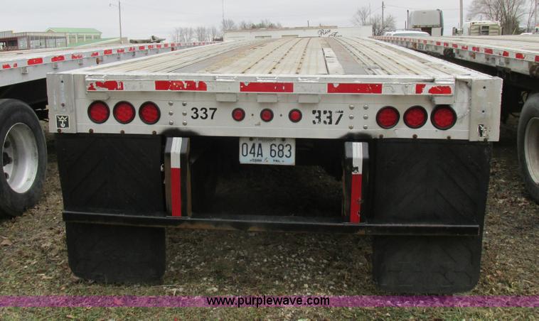 image for item L7102 1999 Wilson CF902 flatbed trailer