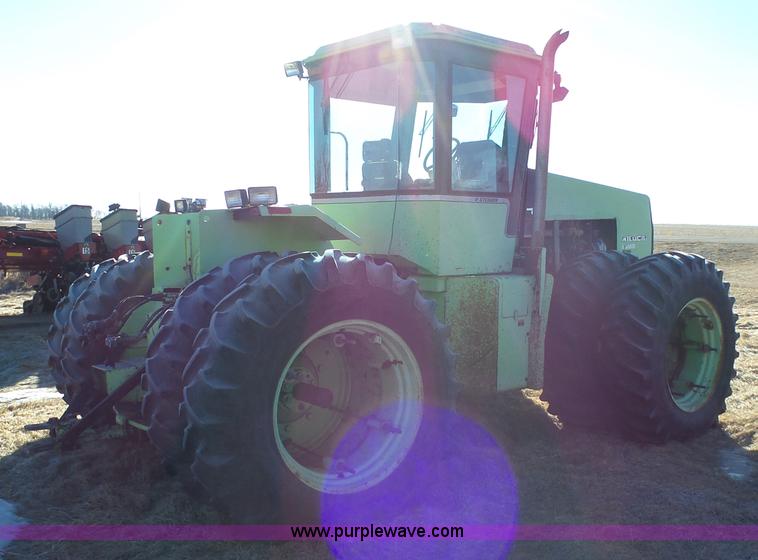image for item AL9222 1987 Steiger Wildcat 1000 4WD tractor