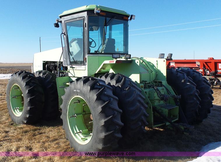 image for item AL9222 1987 Steiger Wildcat 1000 4WD tractor