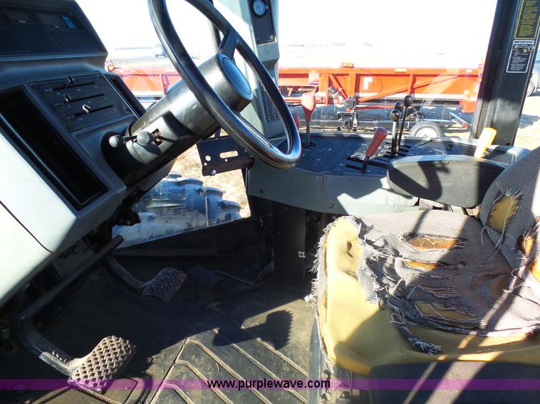 image for item AL9222 1987 Steiger Wildcat 1000 4WD tractor