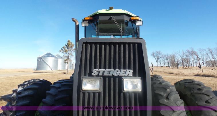 image for item AL9222 1987 Steiger Wildcat 1000 4WD tractor