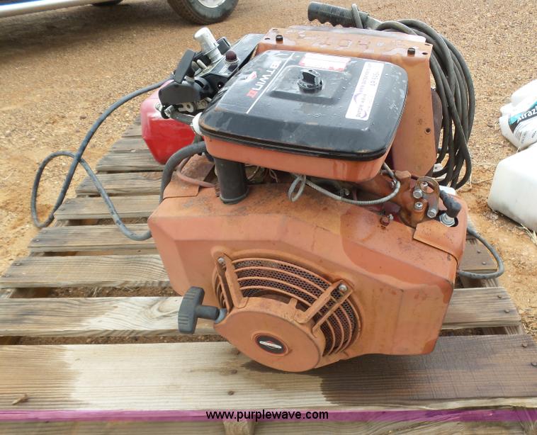 image for item AR9454 (2) pumps