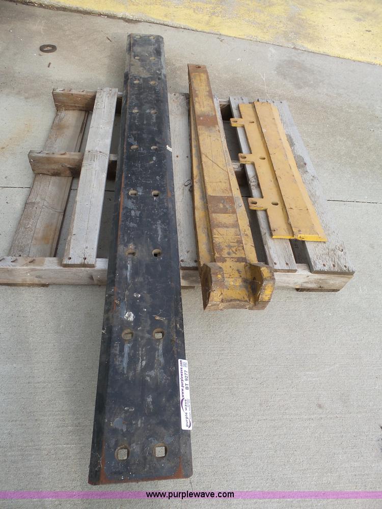 image for item BT9277 Assorted Reynolds scraper accessories