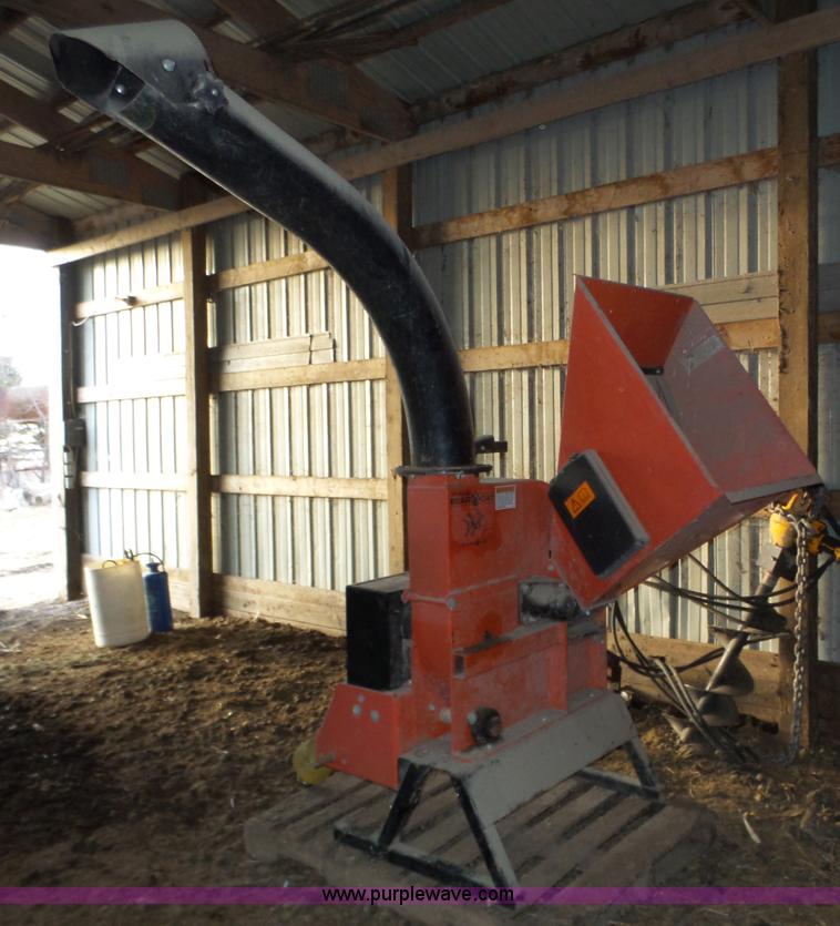 image for item BX9036 2004 Crary Bearcat wood chipper