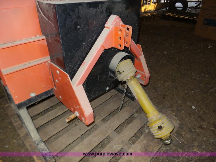 image for item BX9036 2004 Crary Bearcat wood chipper