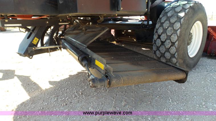 image for item BZ9071 2014 MacDon M205 self-propelled windrower