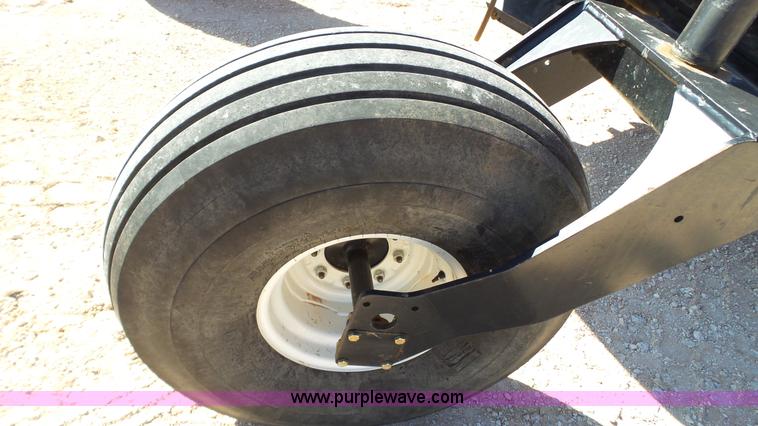 image for item BZ9071 2014 MacDon M205 self-propelled windrower