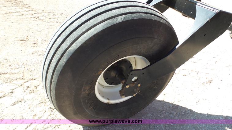 image for item BZ9071 2014 MacDon M205 self-propelled windrower