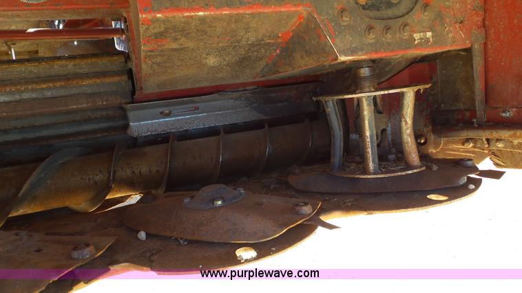 image for item BZ9071 2014 MacDon M205 self-propelled windrower