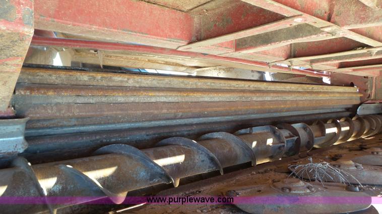 image for item BZ9071 2014 MacDon M205 self-propelled windrower