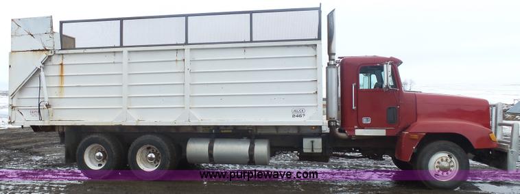 image for item J1685 1993 Freightliner silage grain truck