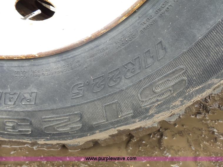 image for item J1685 1993 Freightliner silage grain truck