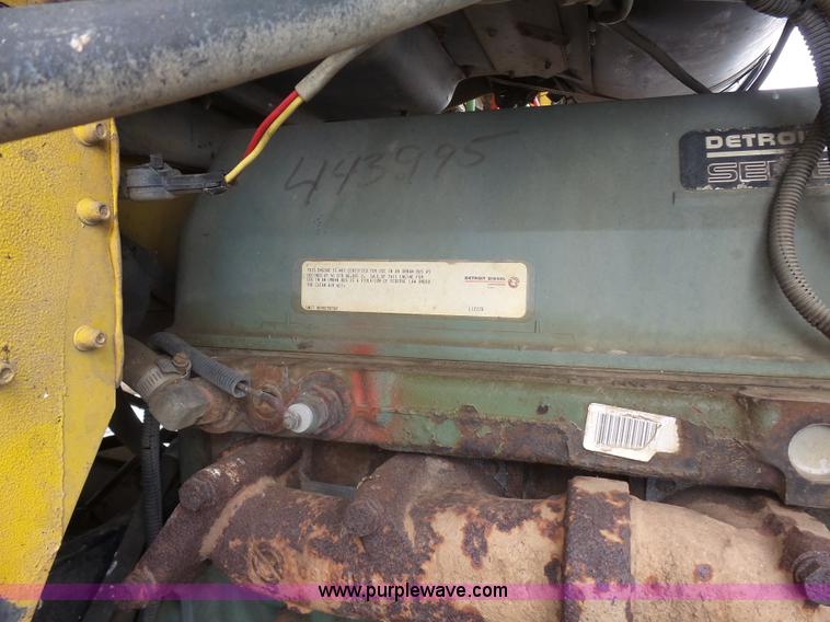 image for item J1685 1993 Freightliner silage grain truck