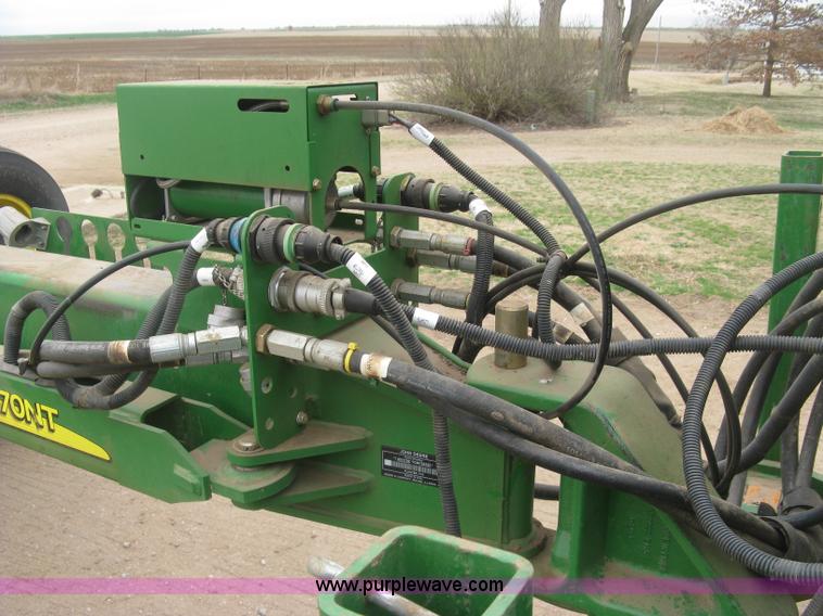 image for item J2874 2013 John Deere 1770NT CCS no-till planter