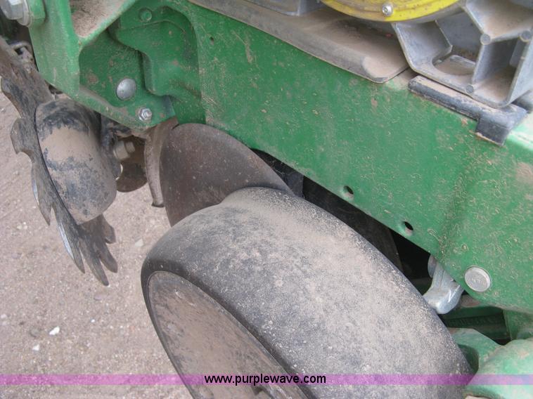 image for item J2874 2013 John Deere 1770NT CCS no-till planter
