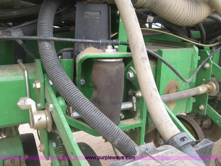 image for item J2874 2013 John Deere 1770NT CCS no-till planter