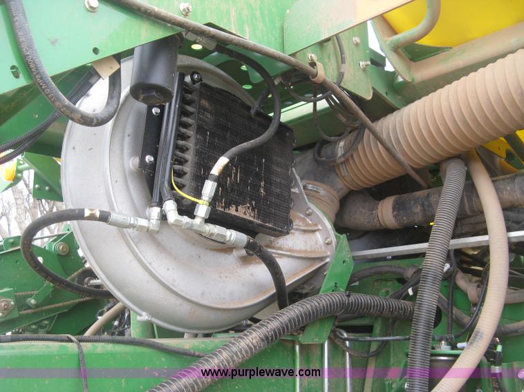 image for item J2874 2013 John Deere 1770NT CCS no-till planter