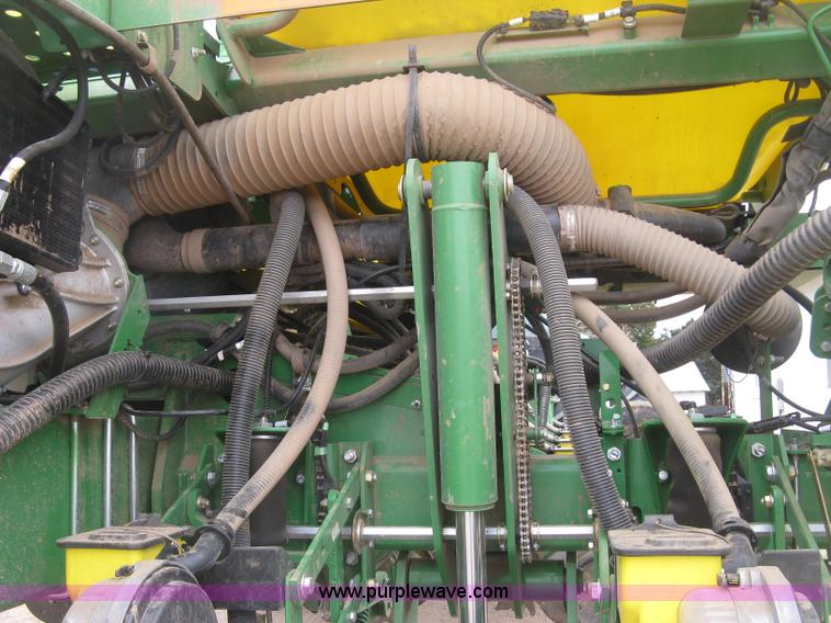 image for item J2874 2013 John Deere 1770NT CCS no-till planter