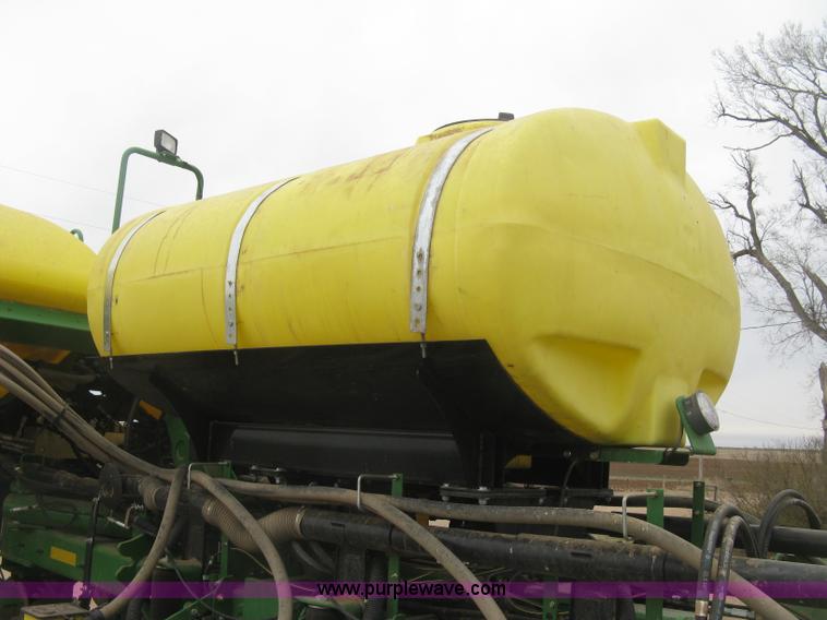 image for item J2874 2013 John Deere 1770NT CCS no-till planter