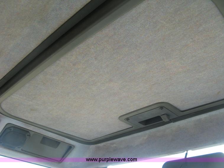 image for item J2886 1996 New Holland 7740 MFWD tractor