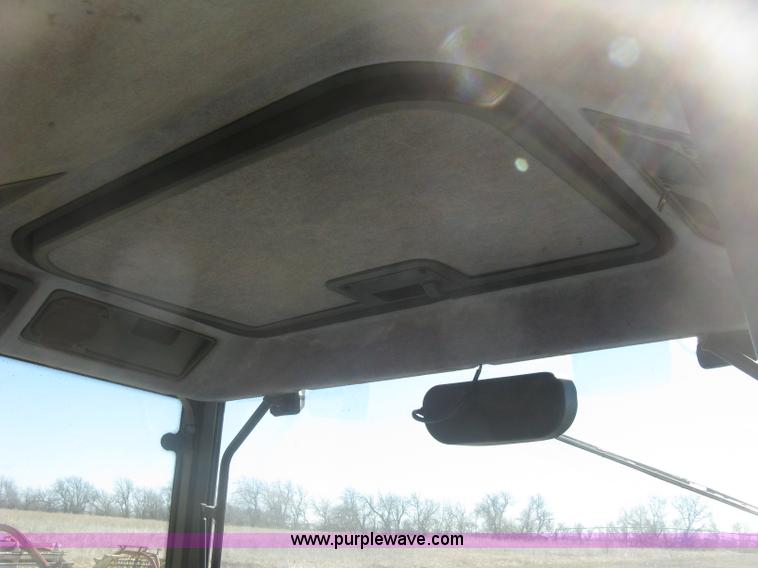 image for item J2886 1996 New Holland 7740 MFWD tractor